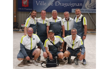 Victoire et qualification pour le France CNC1 jeu provençal pour l'équipe de Briançon